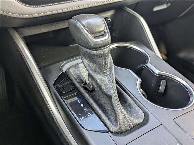 Used 2023 Toyota Highlander LE image 14