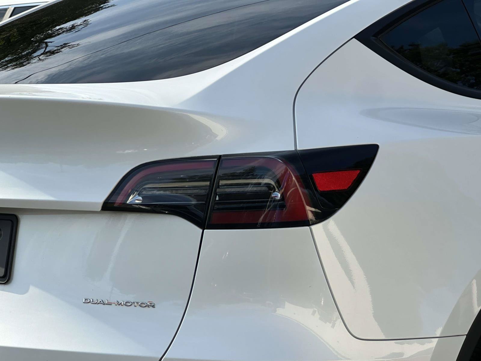 Used 2022 Tesla Model Y Long Range AWD/4WD image 11