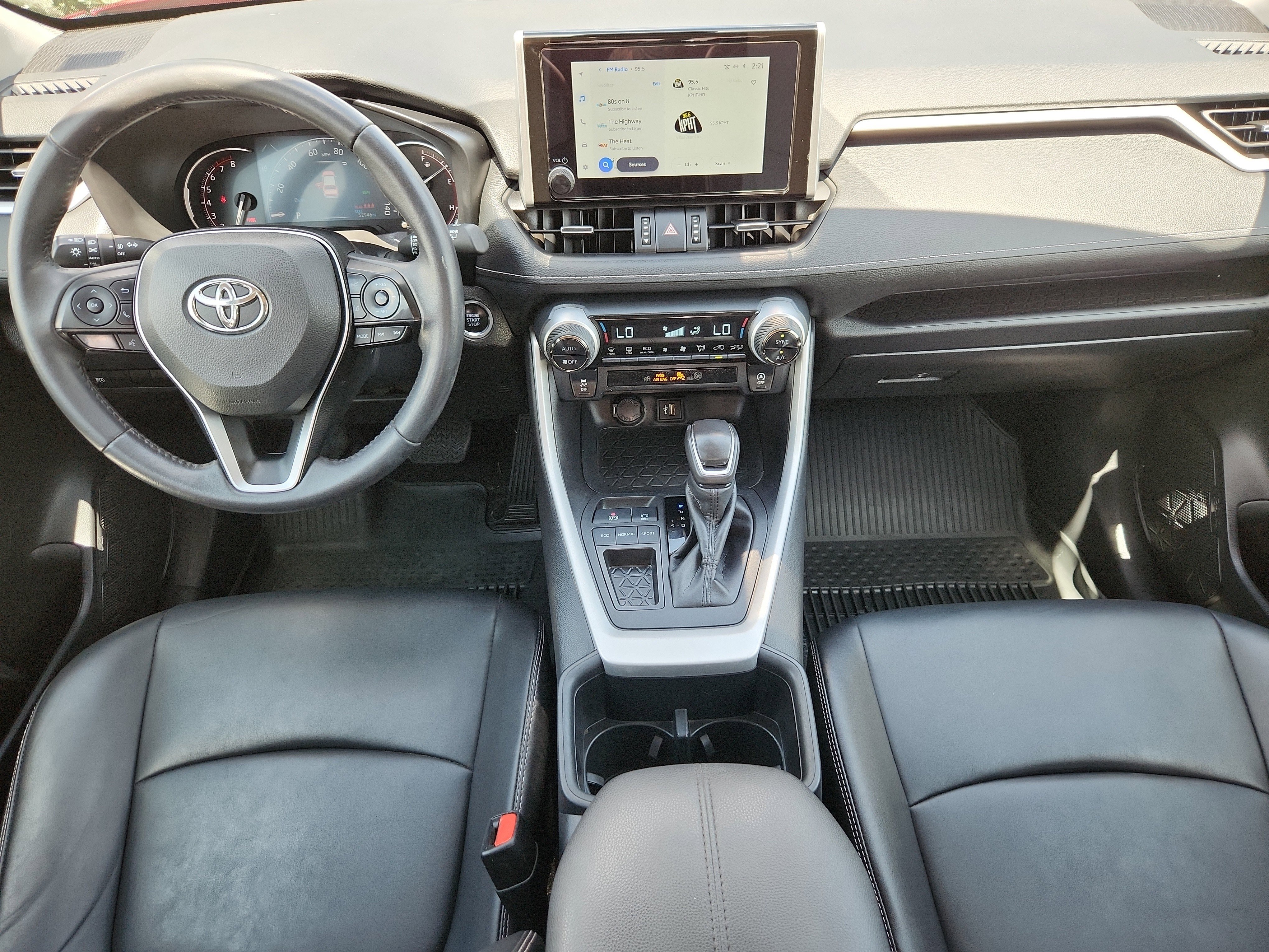 Used 2024 Toyota RAV4 XLE Premium FWD image 11