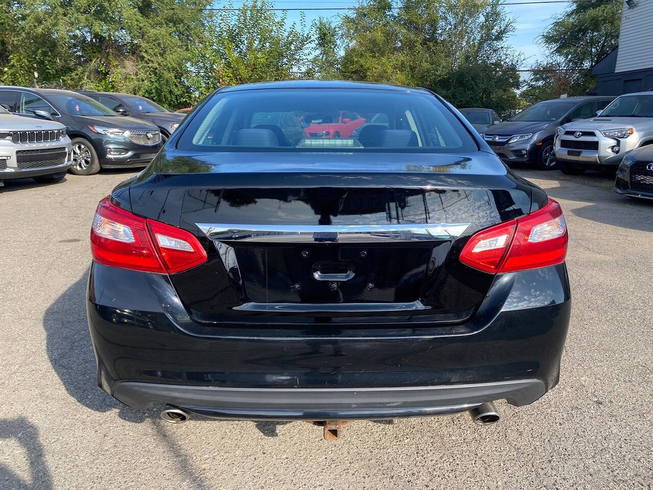 Used 2017 Nissan Altima 2.5 S w/ Power Driver Seat Package FWD image 35