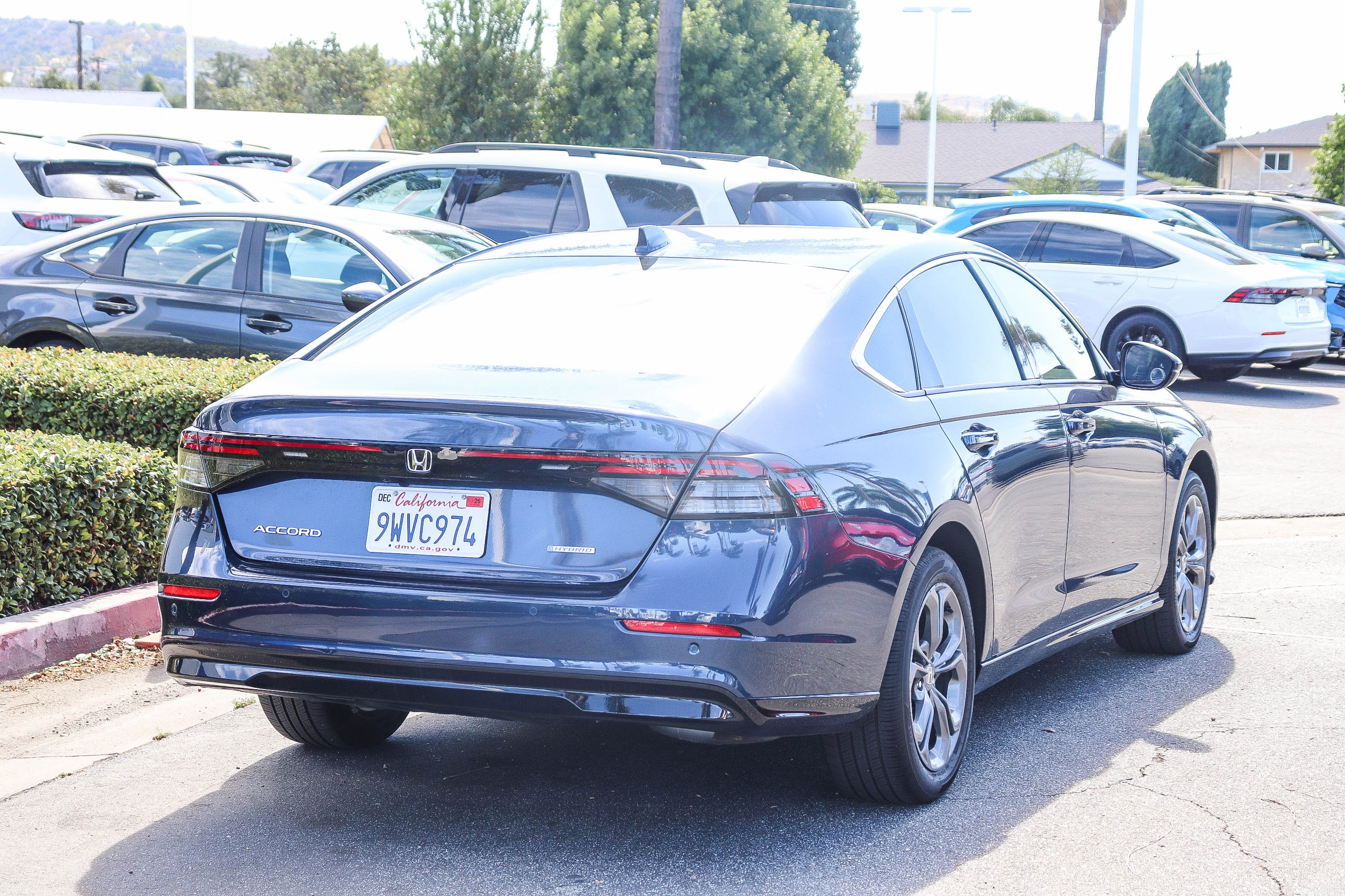 Used 2025 Honda Accord EX-L image 9