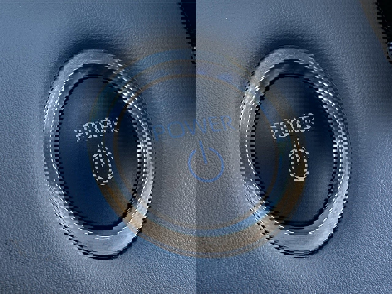 Used 2025 Toyota Highlander Platinum image 19