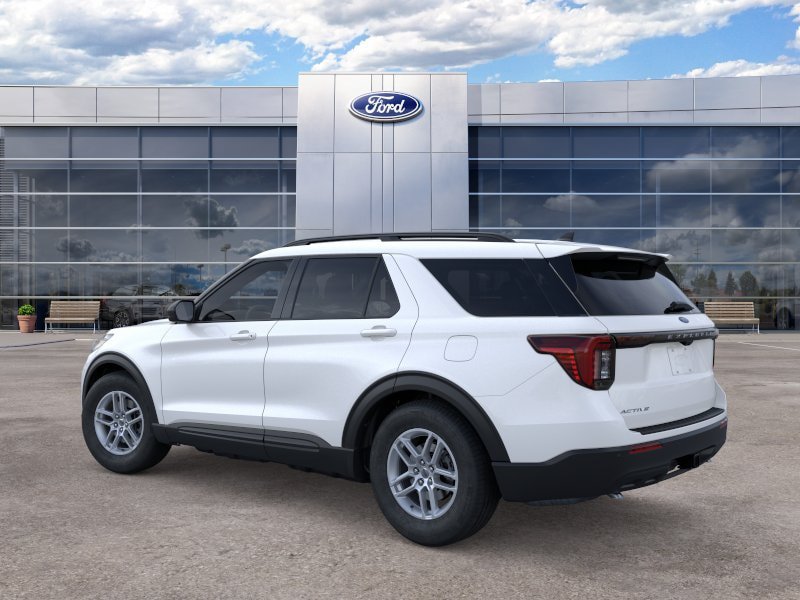 New 2026 Ford Explorer Active RWD image 12