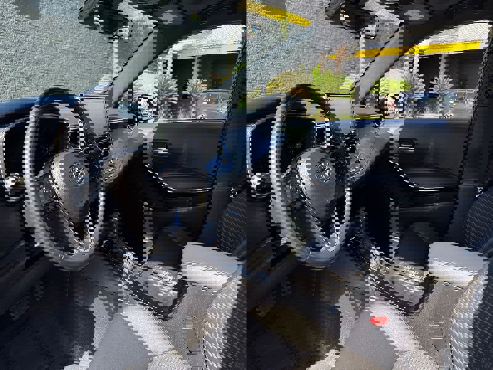 Used 2022 Toyota Corolla XSE w/ Carpet Mat Package (TMS) FWD image 15