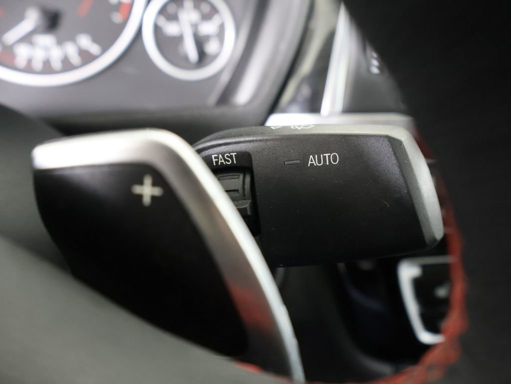 Used 2018 BMW 330i xDrive Sedan w/ Convenience Package image 31