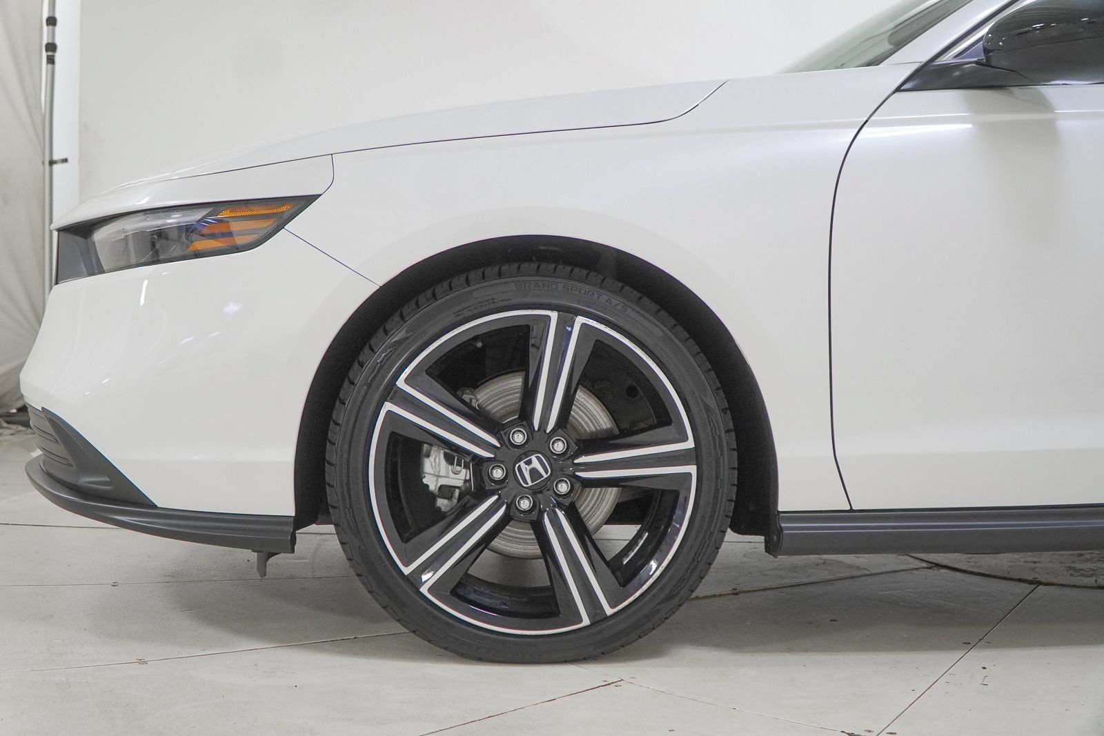 Used 2025 Honda Accord Sport image 16