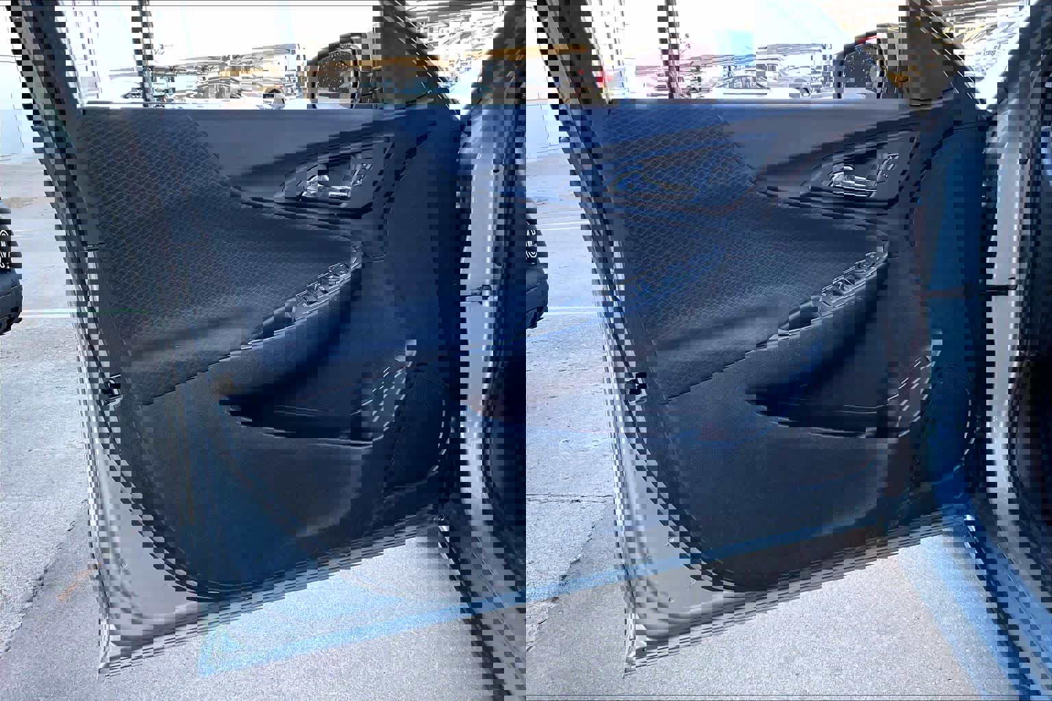 Used 2023 Chevrolet Malibu LT image 24