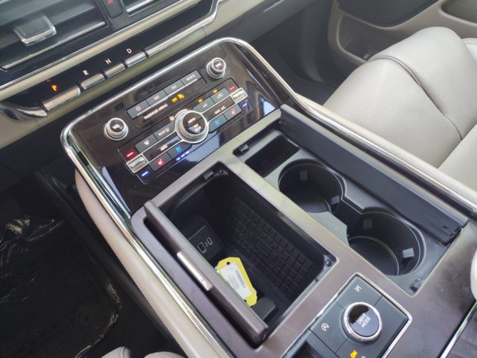 Used 2023 Lincoln Navigator Reserve AWD/4WD image 14