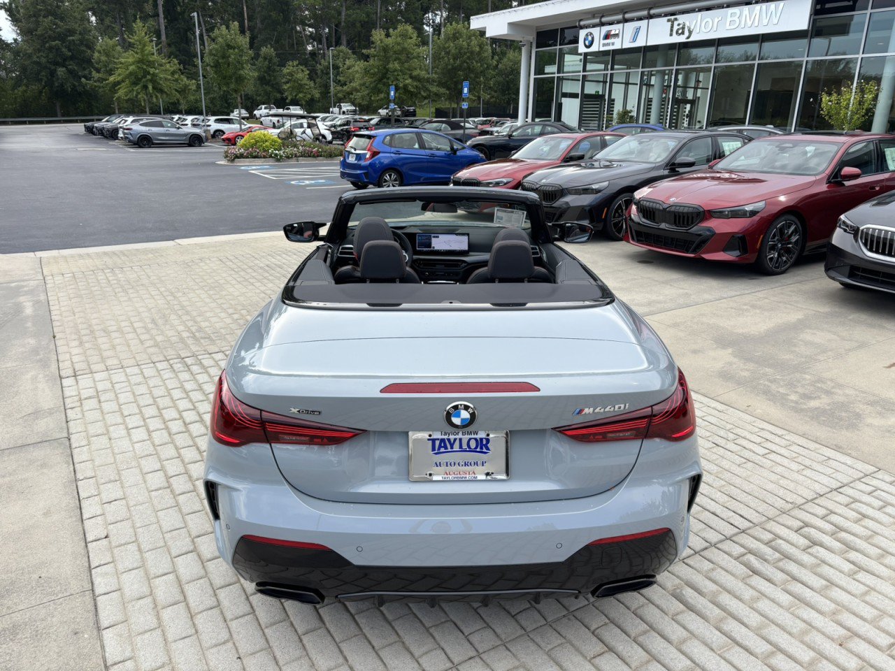 Used 2025 BMW 440i xDrive Convertible w/ Premium Package AWD/4WD image 9