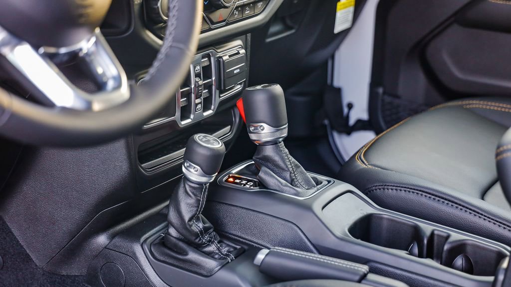 New 2025 Jeep Wrangler Sahara image 21