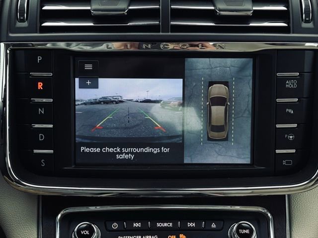 Used 2020 Lincoln Continental Reserve w/ Luxury Package image 39