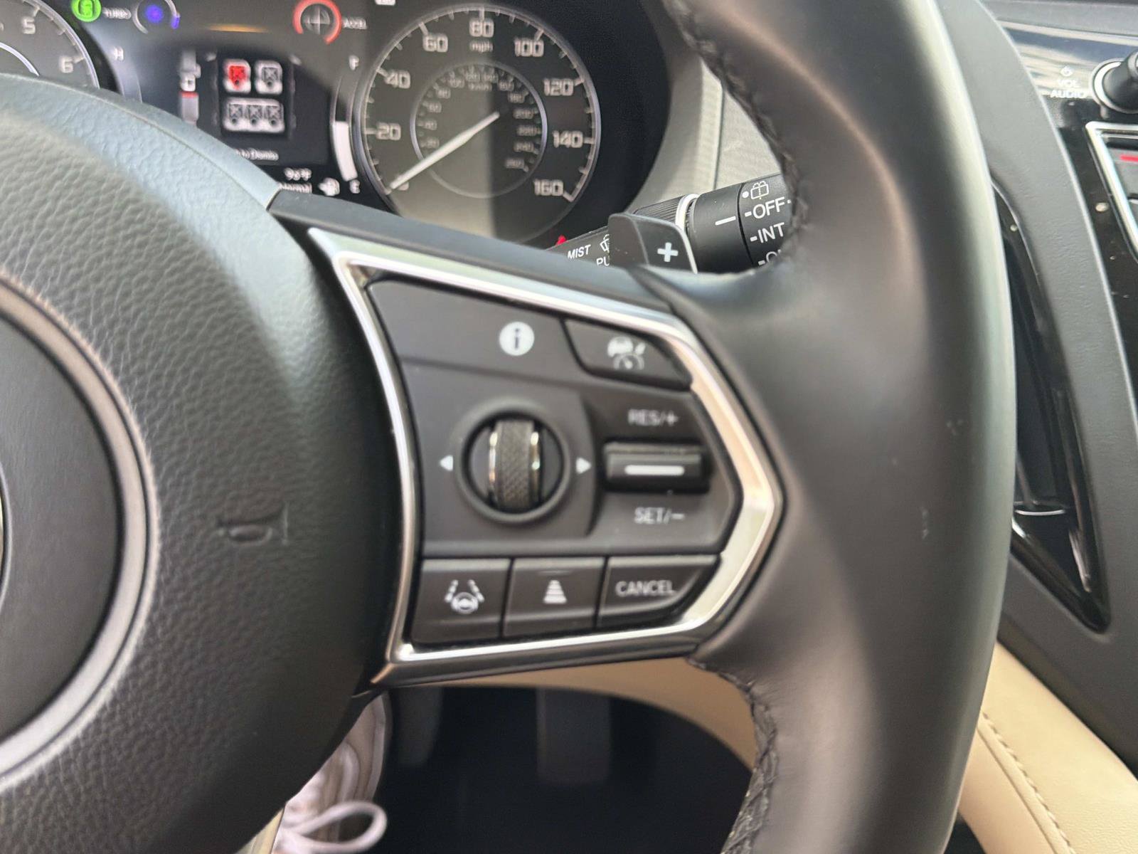 Used 2024 Acura RDX SH-AWD image 26