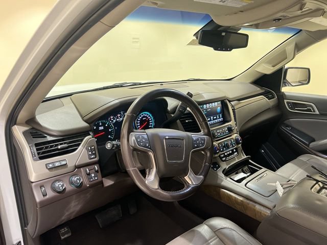 Certified 2019 GMC Yukon Denali w/ Denali Ultimate Package AWD/4WD image 9