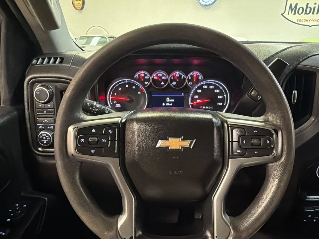 Used 2023 Chevrolet Silverado 2500 Custom w/ Custom Value Package AWD/4WD image 17