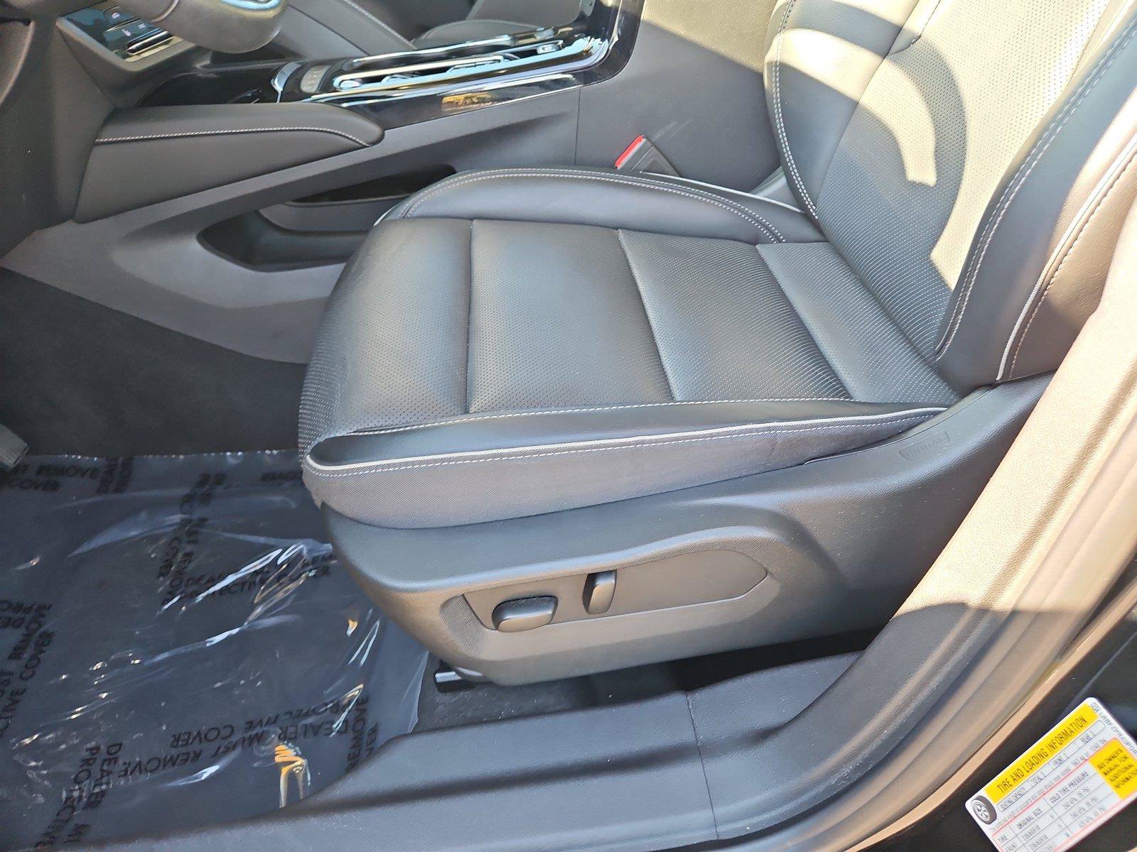 Used 2023 Buick Envision Essence AWD/4WD image 16