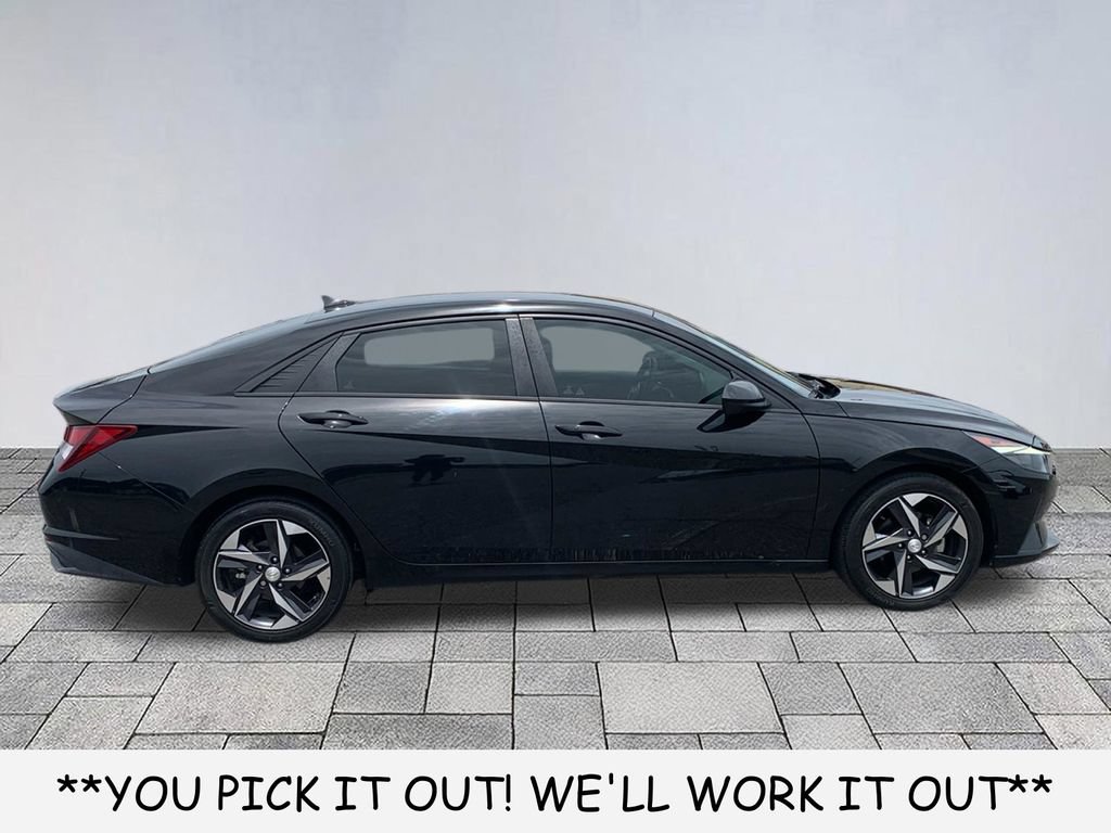 Used 2023 Hyundai Elantra SEL w/ Convenience Package FWD image 8