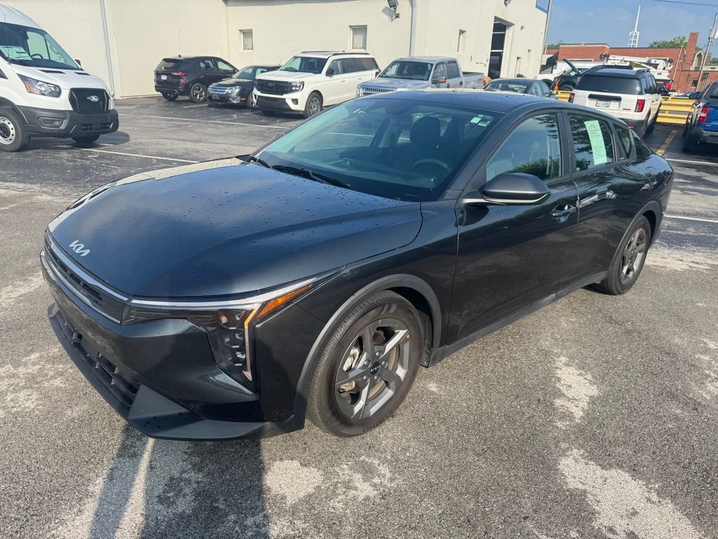 Used 2025 Kia K4 FWD image 7