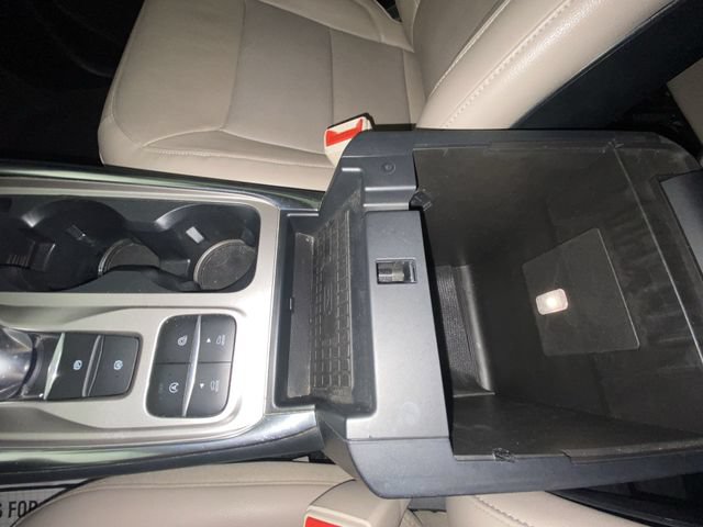 Used 2020 Ford Explorer Limited RWD image 18