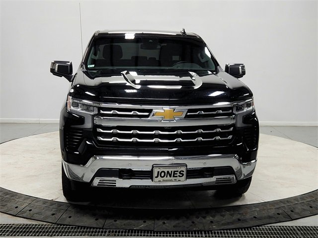 Used 2023 Chevrolet Silverado 1500 LTZ w/ Z71 Off-Road Package image 2