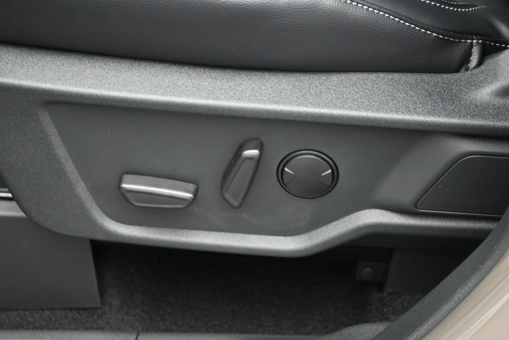 New 2026 Ford Bronco Outer Banks AWD/4WD image 9