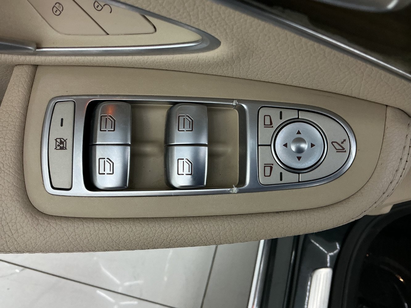 Used 2019 Mercedes-Benz C 300 Sedan image 43
