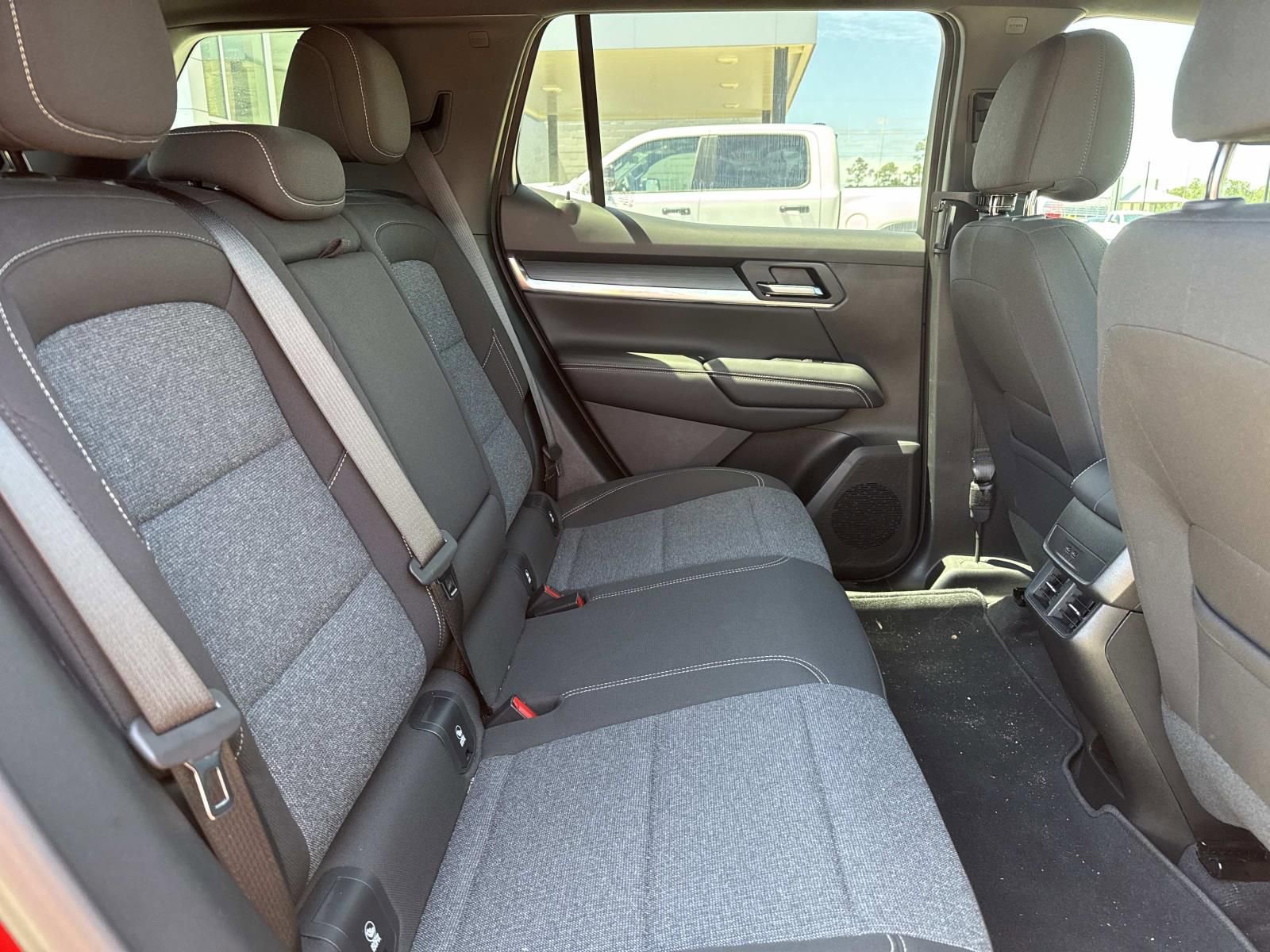 Used 2025 GMC Terrain Elevation image 9