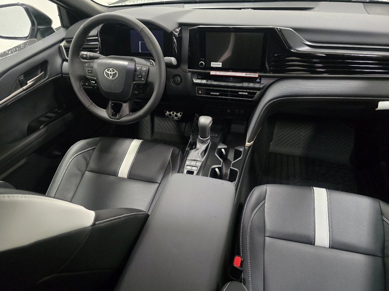 New 2026 Toyota Camry Hybrid image 21