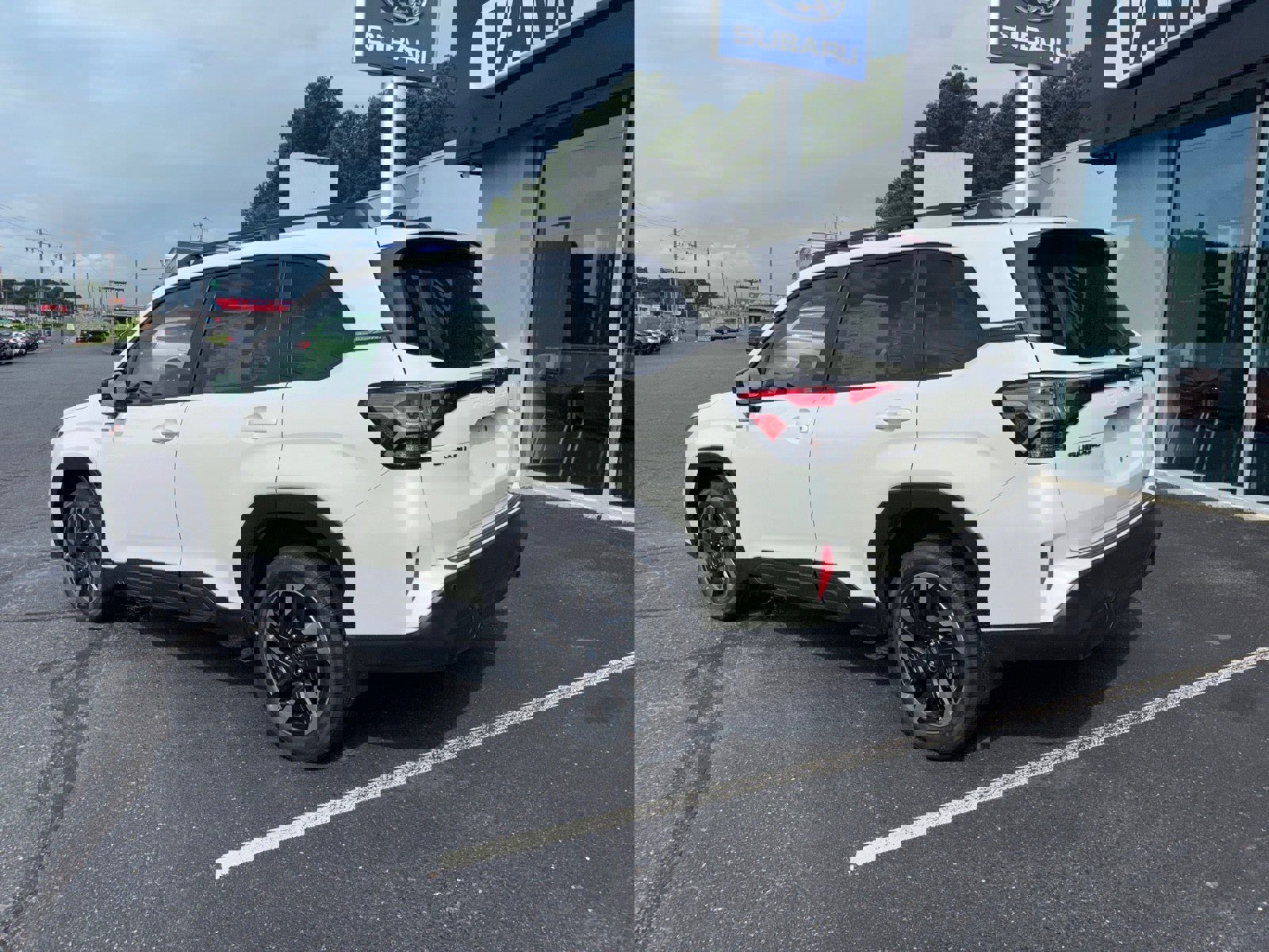 New 2025 Subaru Forester Limited w/ Popular Package image 2