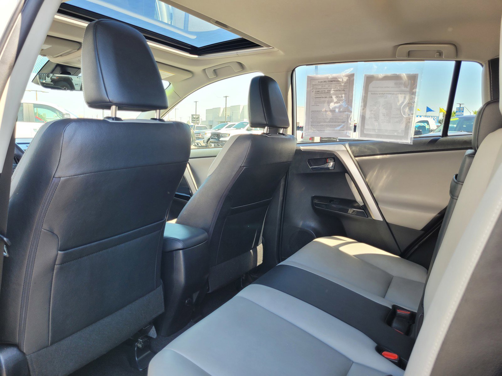 Used 2016 Toyota RAV4 Limited w/ Advanced Technology Package AWD/4WD image 14