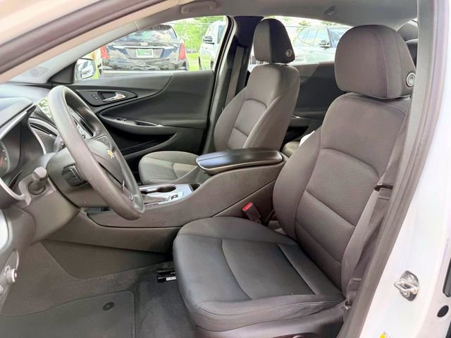 Used 2023 Chevrolet Malibu LT w/ Driver Confidence Package FWD image 17