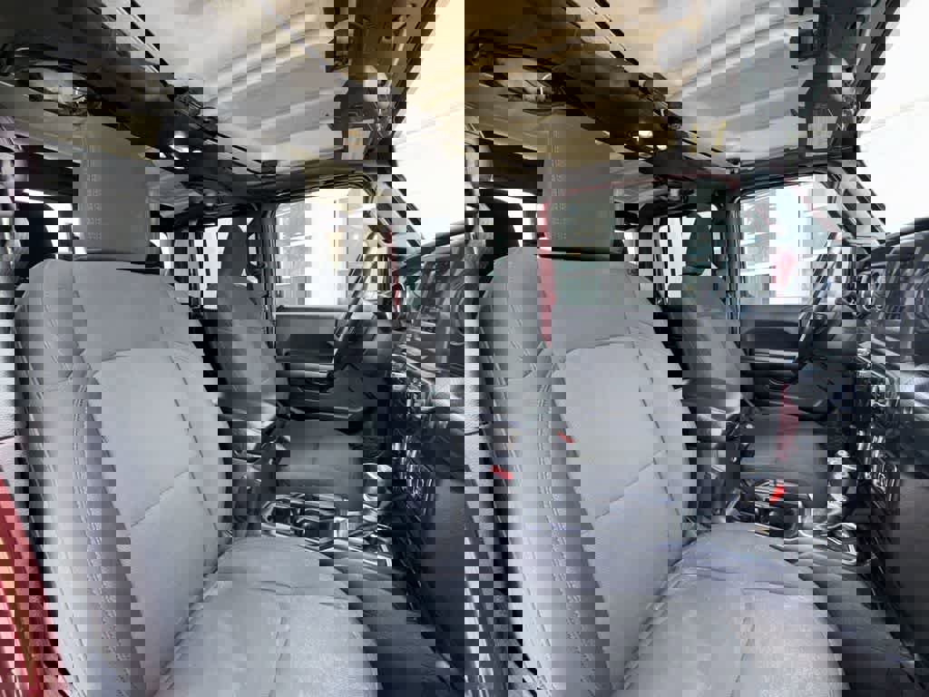 Used 2022 Jeep Gladiator Sport image 15