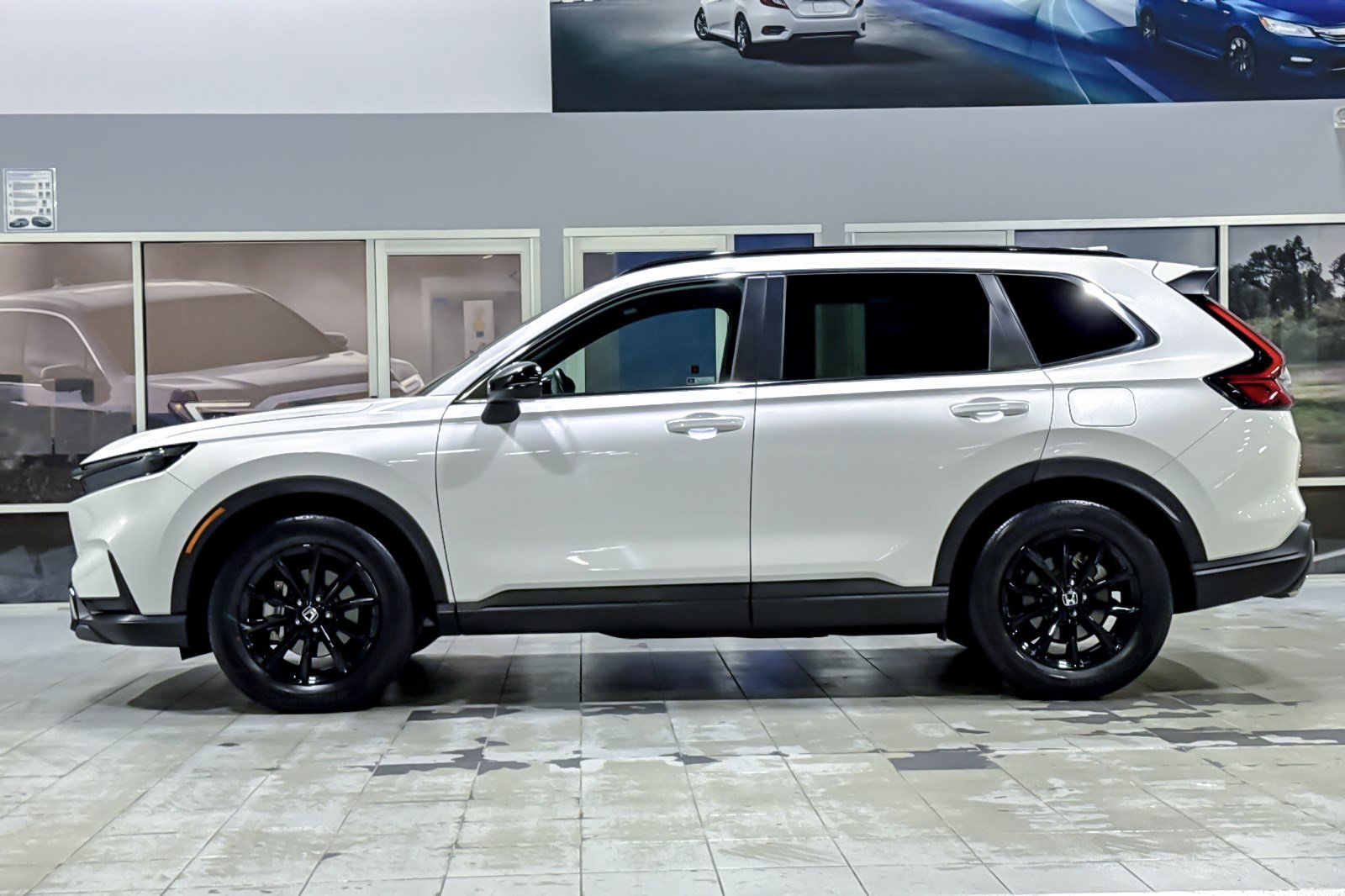Certified 2023 Honda CR-V Sport image 2