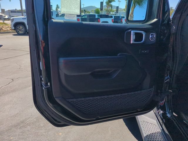 Used 2023 Jeep Gladiator Mojave w/ LED Lighting Group AWD/4WD image 23