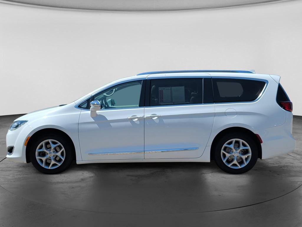 Used 2019 Chrysler Pacifica Limited FWD image 4