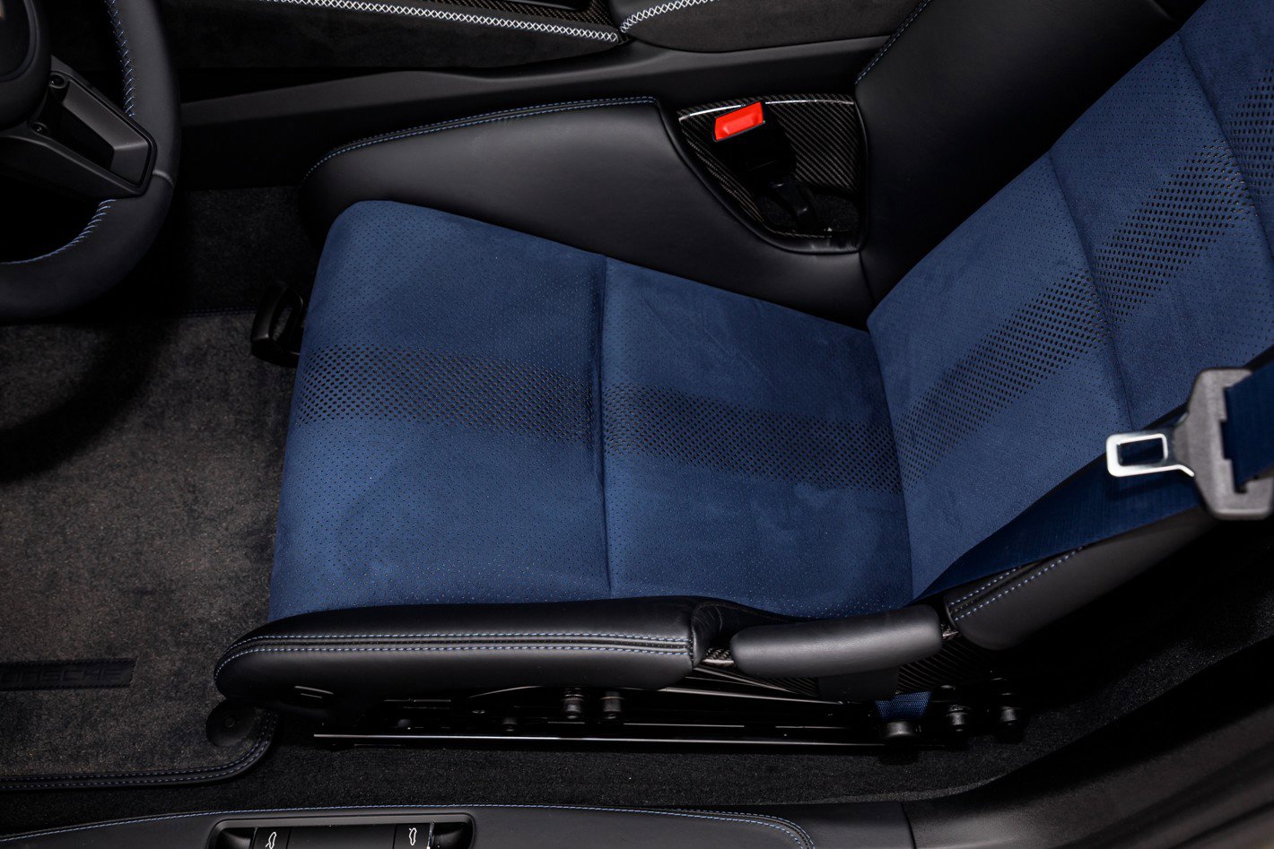 Used 2025 Porsche 718 Cayman GT4 RS image 22