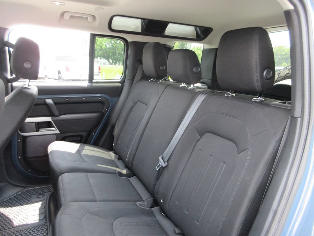 Used 2021 Land Rover Defender 110 AWD/4WD image 21