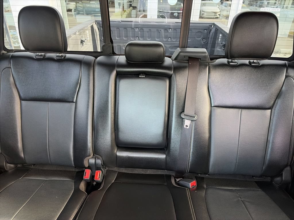 Used 2021 Ford F250 Lariat w/ Lariat Ultimate Package AWD/4WD image 28