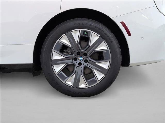 New 2026 BMW iX xDrive45 w/ Premium Package image 10
