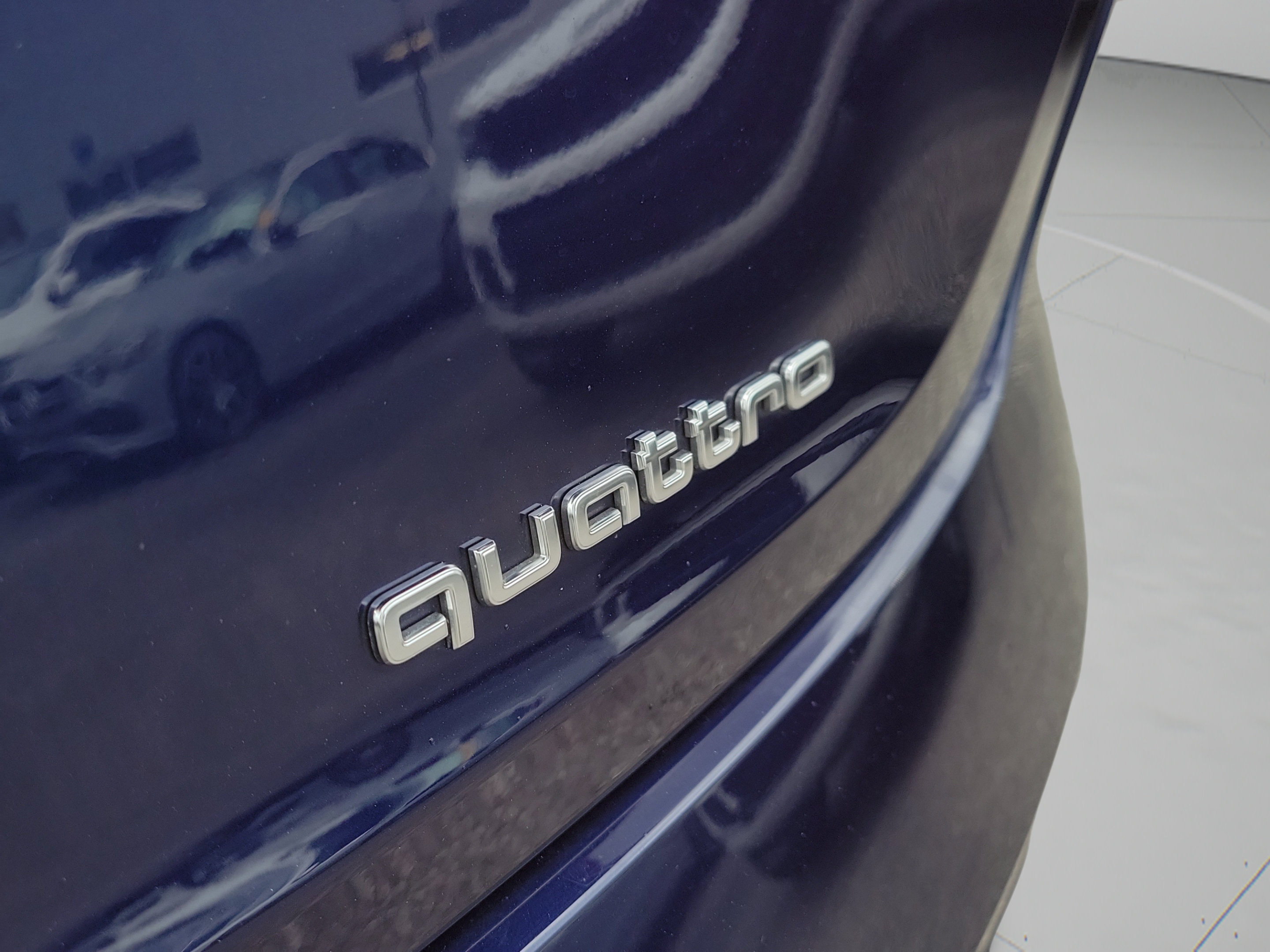 Used 2022 Audi e-tron Premium AWD/4WD image 33