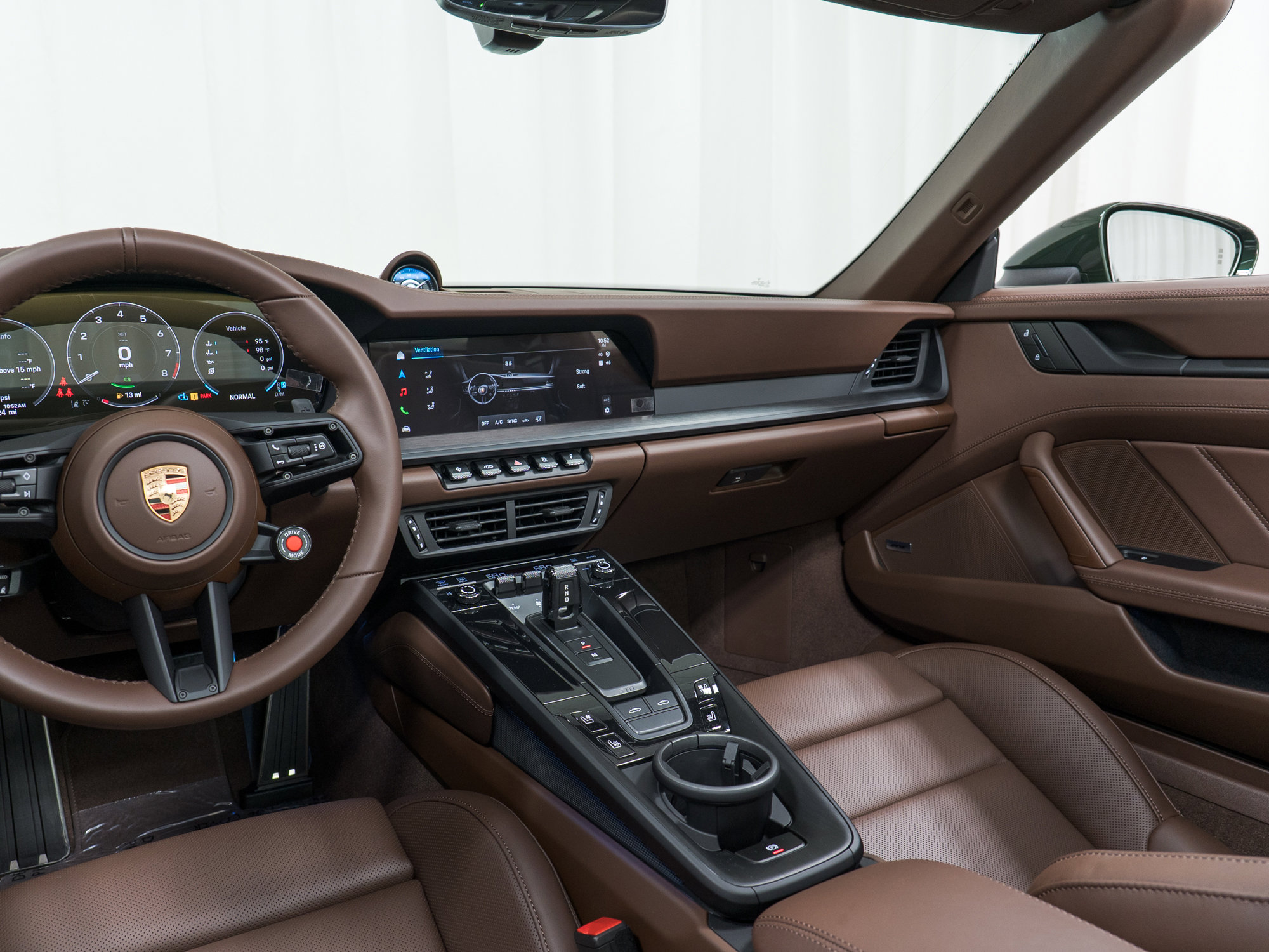 Used 2026 Porsche 911 Targa 4 GTS image 18