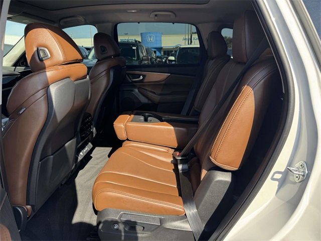Used 2024 Acura MDX SH-AWD w/ Technology Package image 11