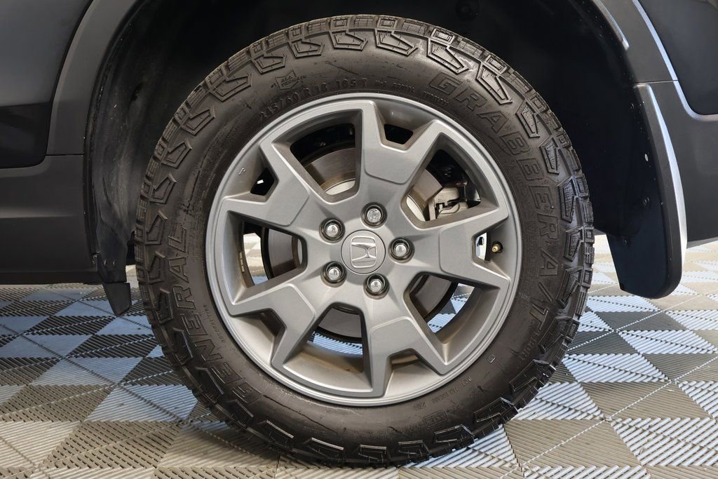 Used 2025 Honda Passport TrailSport image 16