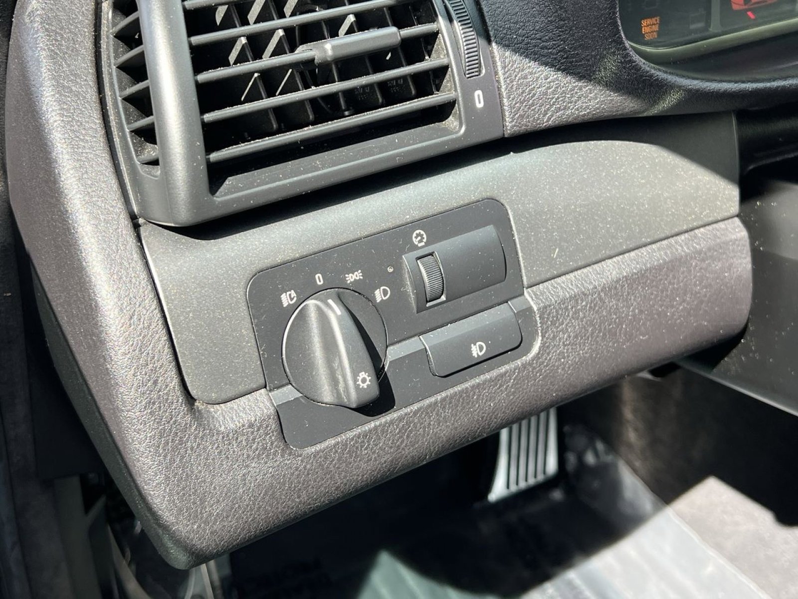 Used 2002 BMW M3 Convertible image 23