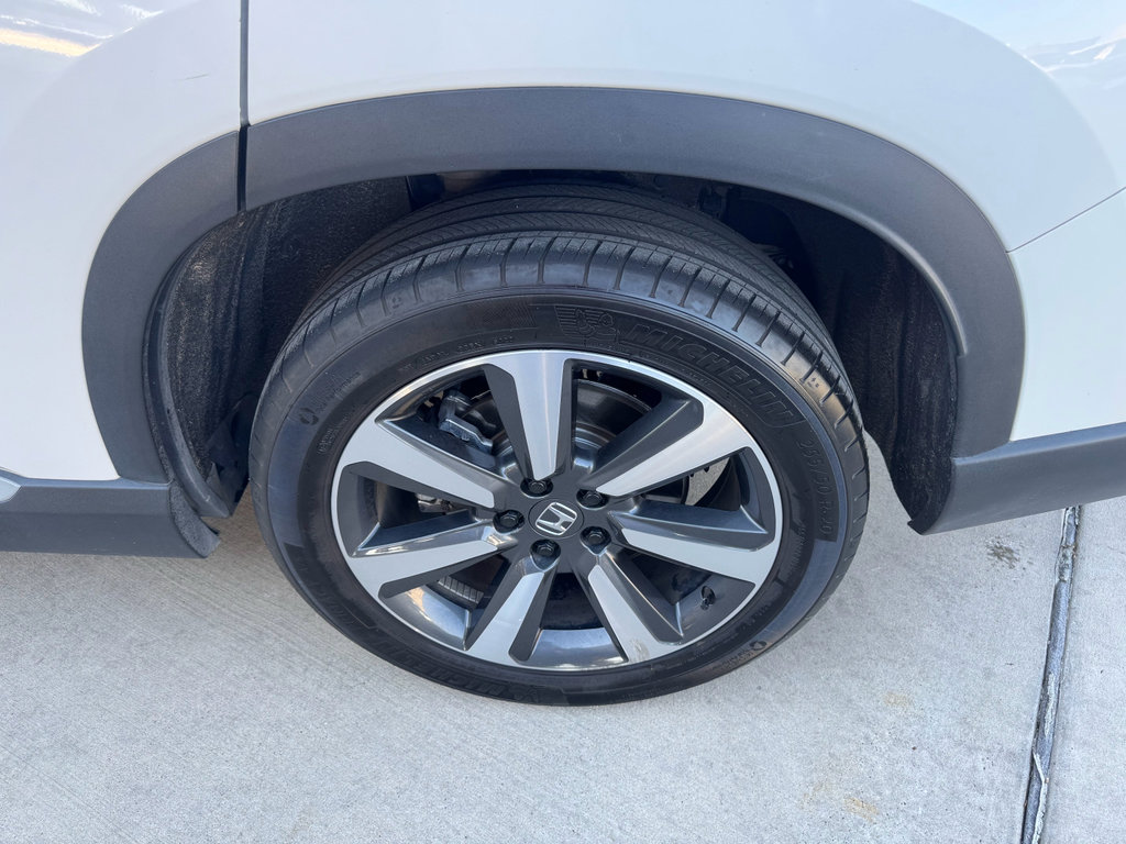 Certified 2023 Honda Pilot Touring image 39