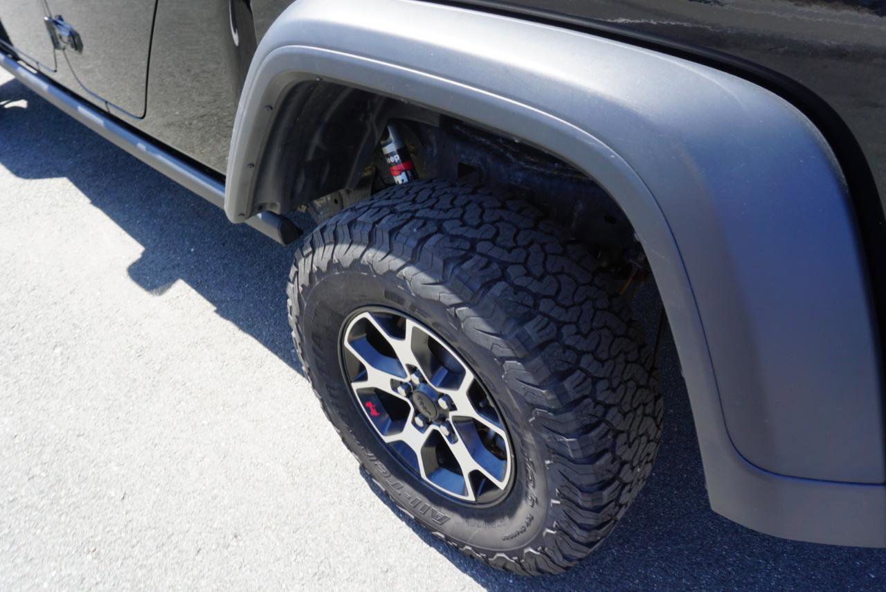 Used 2021 Jeep Gladiator Rubicon w/ Cold Weather Group AWD/4WD image 25