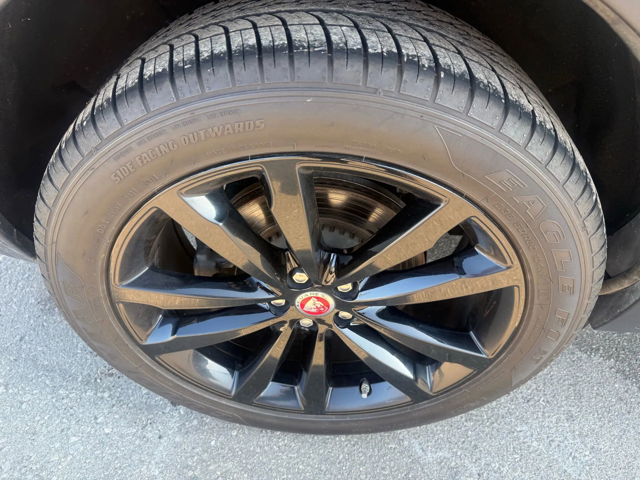 Used 2021 Jaguar E-PACE SE image 11