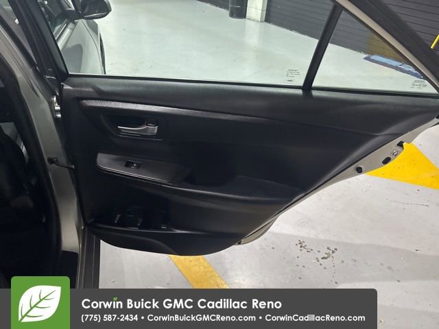 Used 2017 Toyota Camry SE image 23