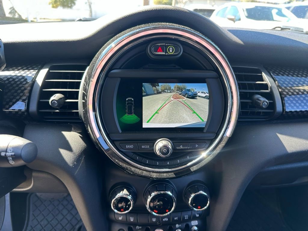 Used 2019 MINI Cooper S image 29