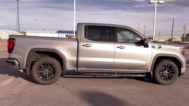 Used 2025 GMC Sierra 1500 Elevation w/ Preferred Package image 2