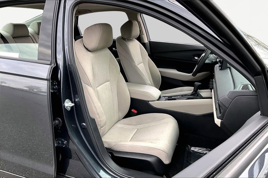Used 2025 Honda Accord SE image 22